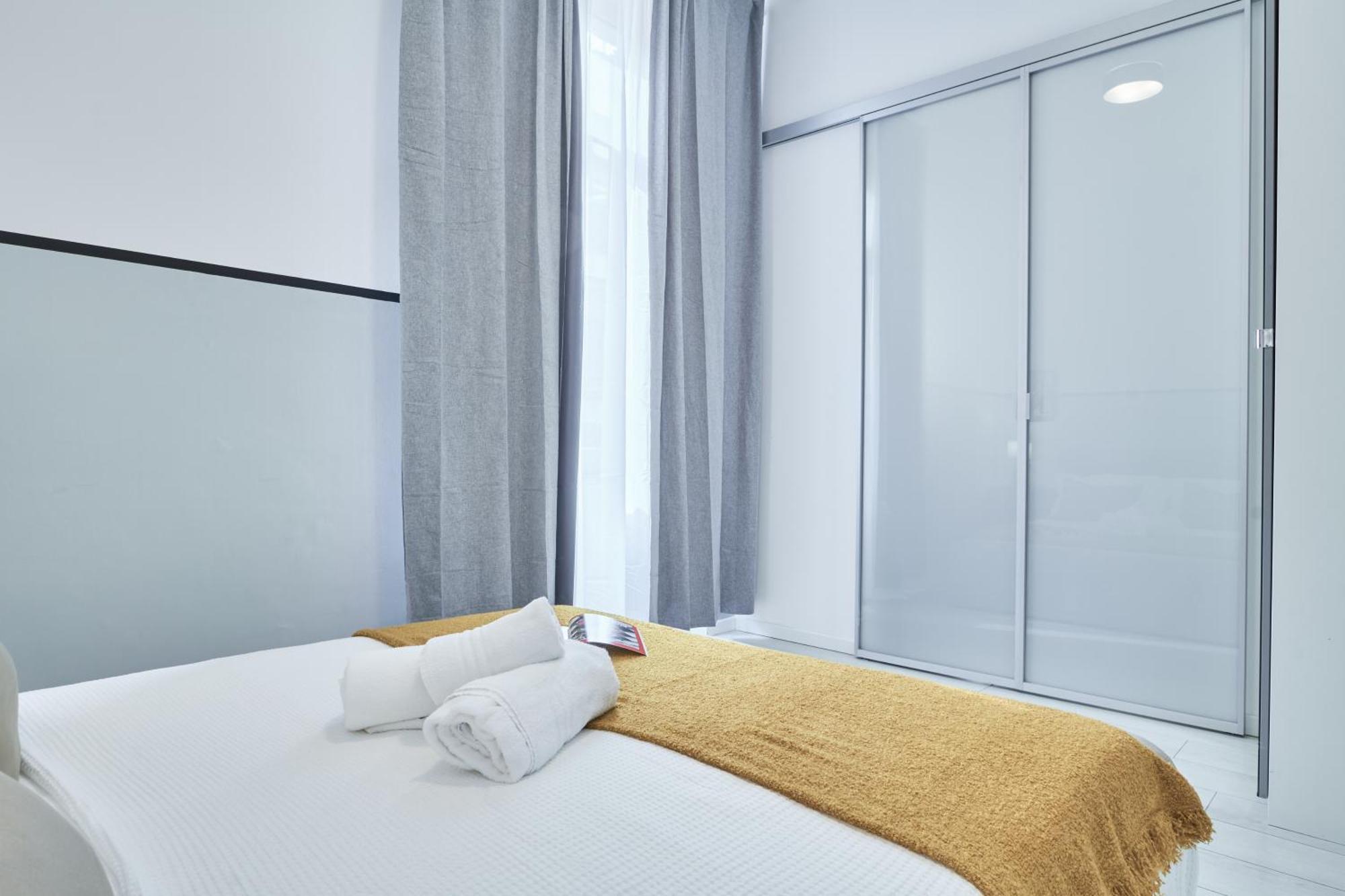 Elegante appartamento minimal dai tocchi botanici Milano Esterno foto